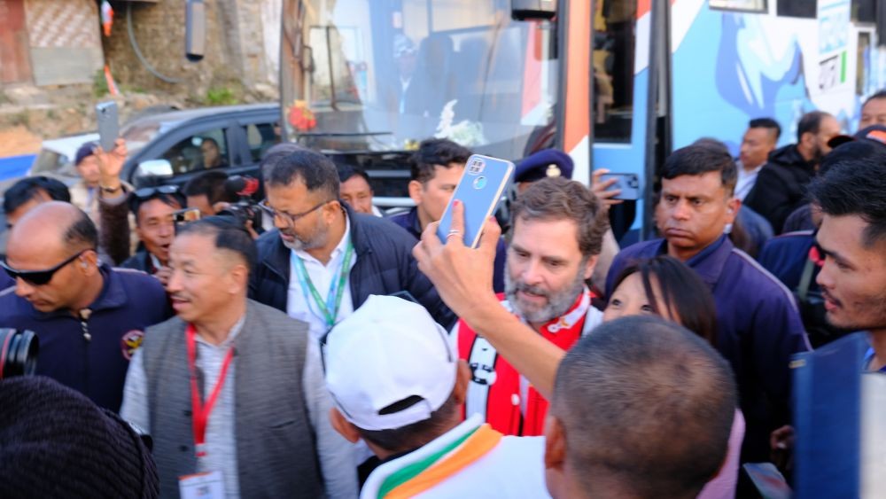 Rahul Gandhi mingles with the public in Wokha town during the second day of the Bharat Jodo Nyay Yatra on January 16. (Morung Photo)